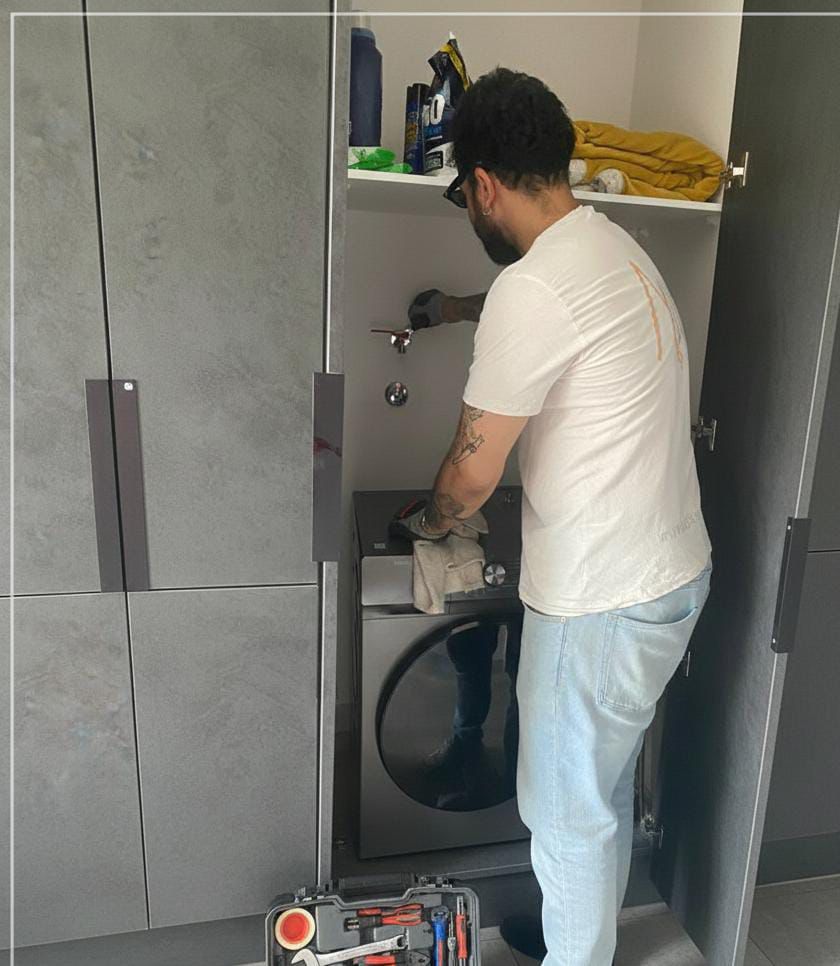 Técnico trabajando